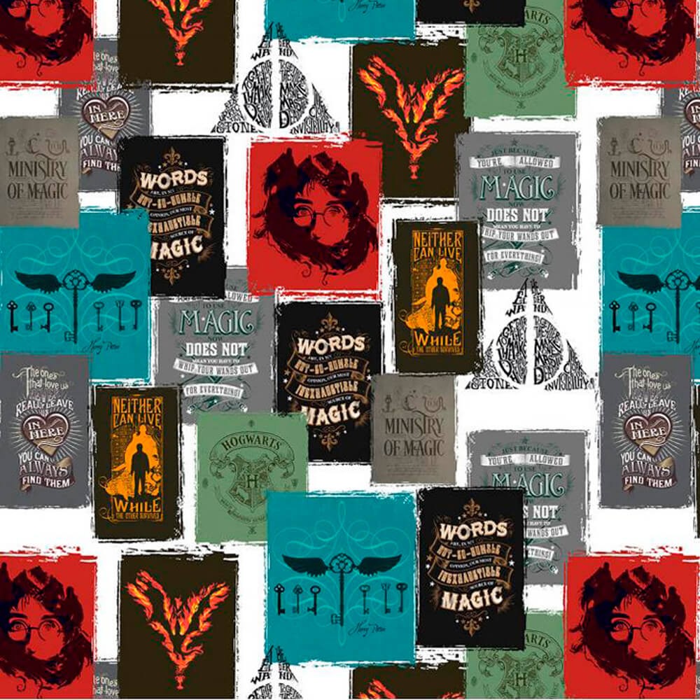 Tissu Coton imprimé sous licence Harry Potter Chapeau magique sur fond Vert  - Par 10 cm